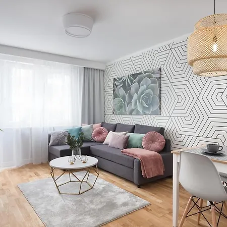 Oomph Downtown Varsovie