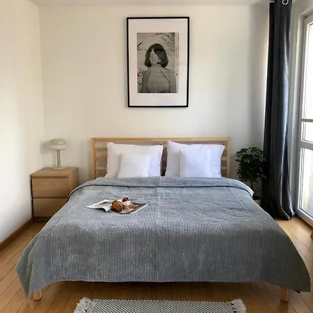 Oomph Downtown * Varsó