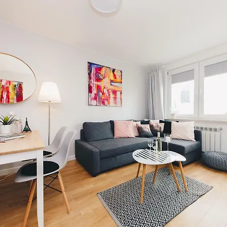 Oomph Downtown Apartman *