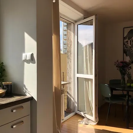 Oomph Downtown Apartamento