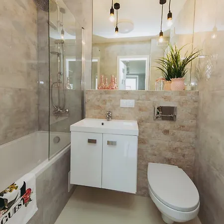 Oomph Downtown Apartamento Varsovia